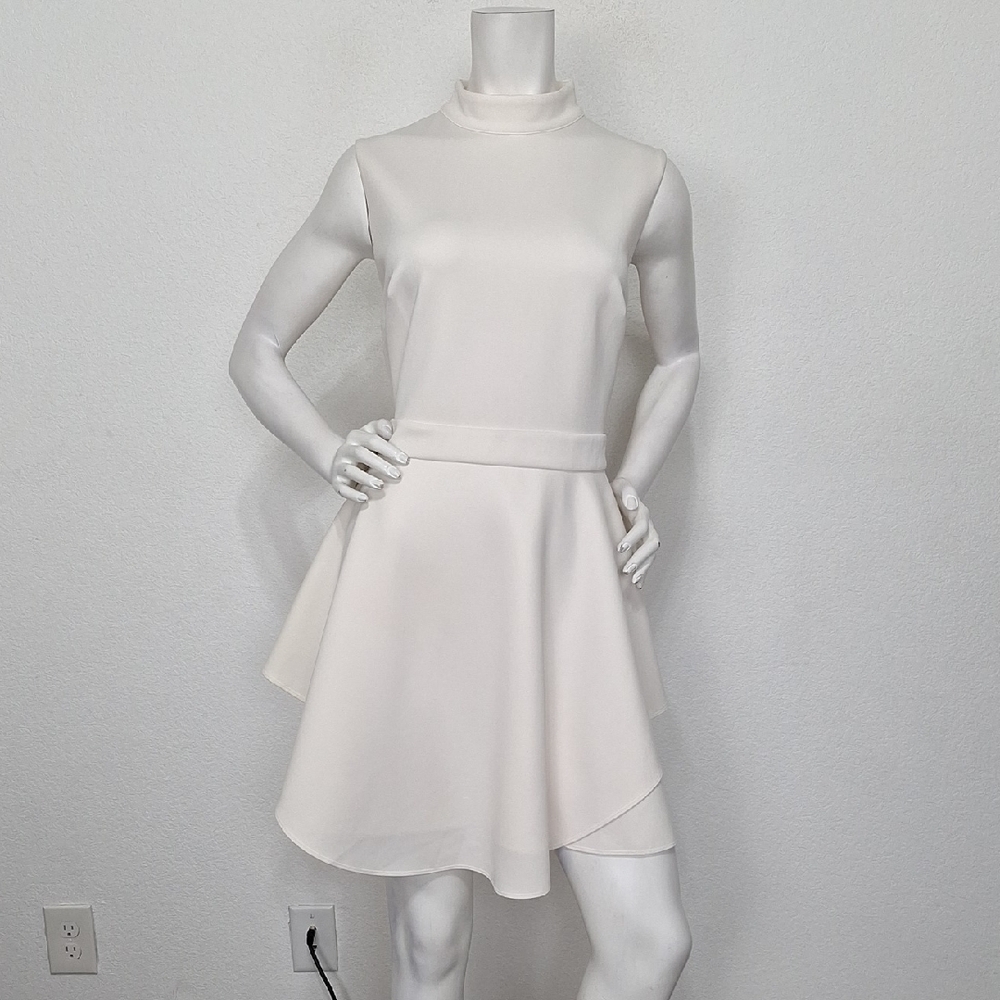 Bebe Cream Ruffle Coquette Romantic Sleeveless Fit & Flare Mini Dress Size L